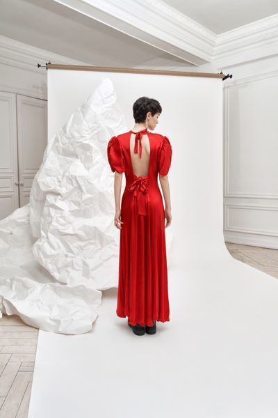 viscose dress with open back and flashlight sleeves - red, XL